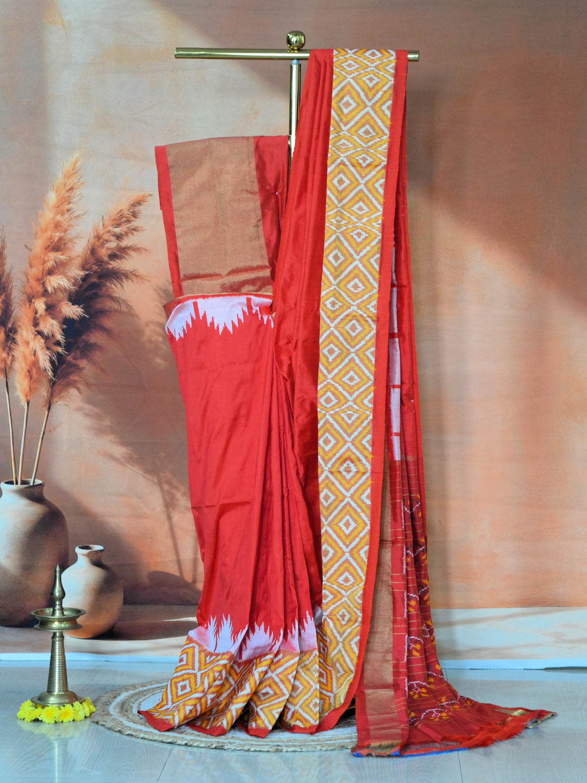 POCHAMPALLY HANDLOOM SAREE