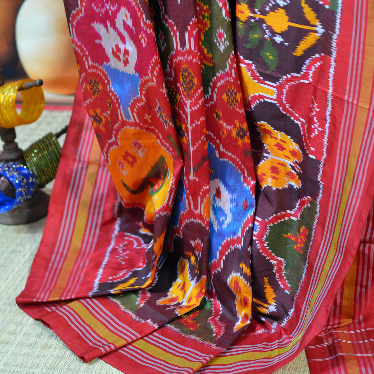 POCHAMPALLY PATOLA HANDLOOM SAREE