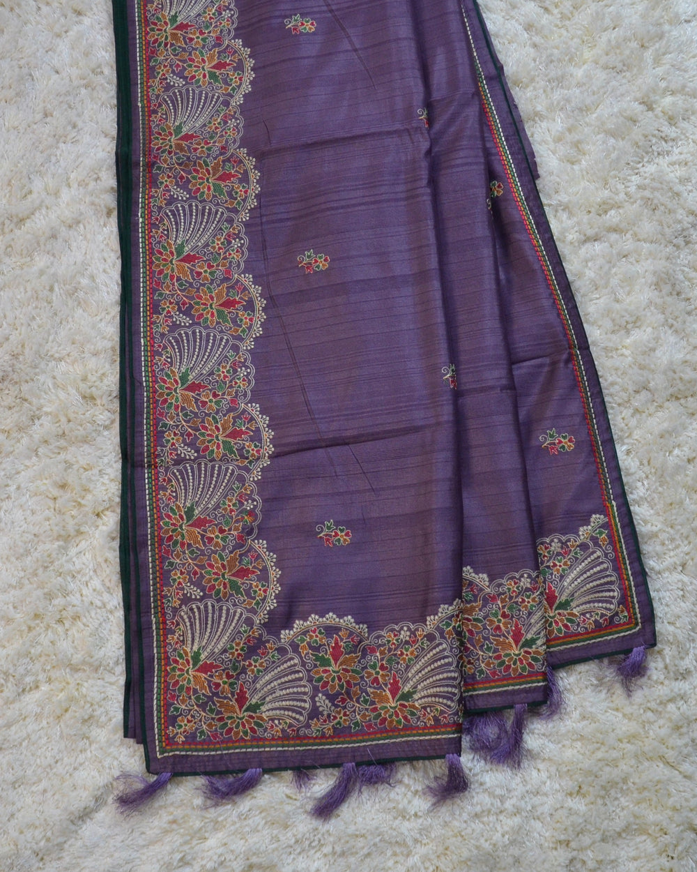 TUSSAR SAREE WITH THREAD EMBROIDERY