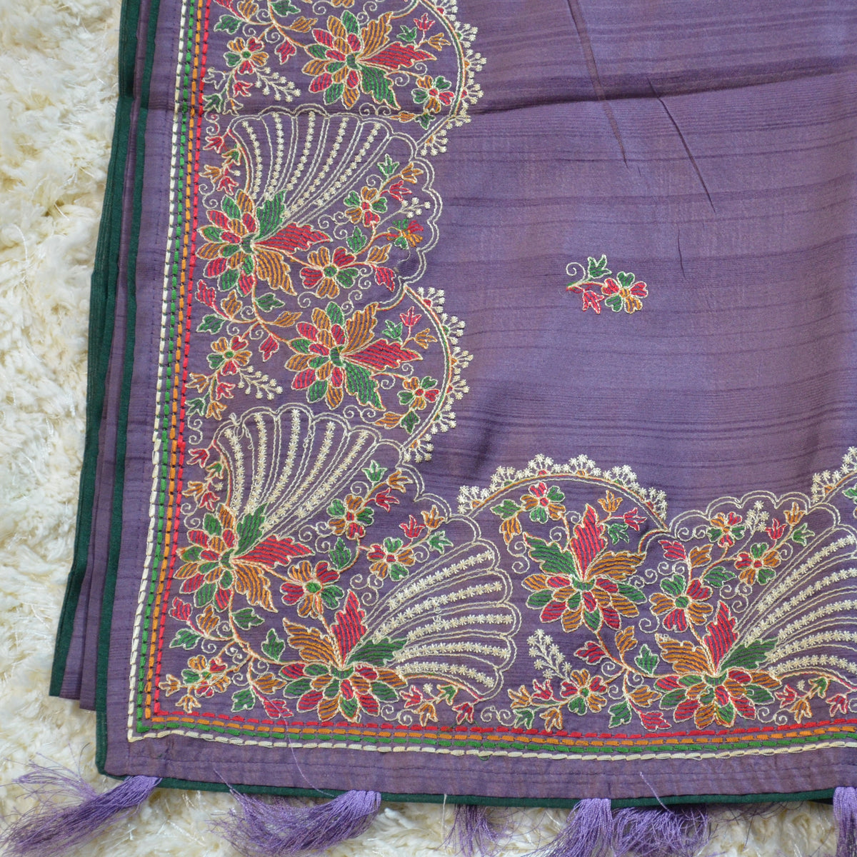 TUSSAR SAREE WITH THREAD EMBROIDERY