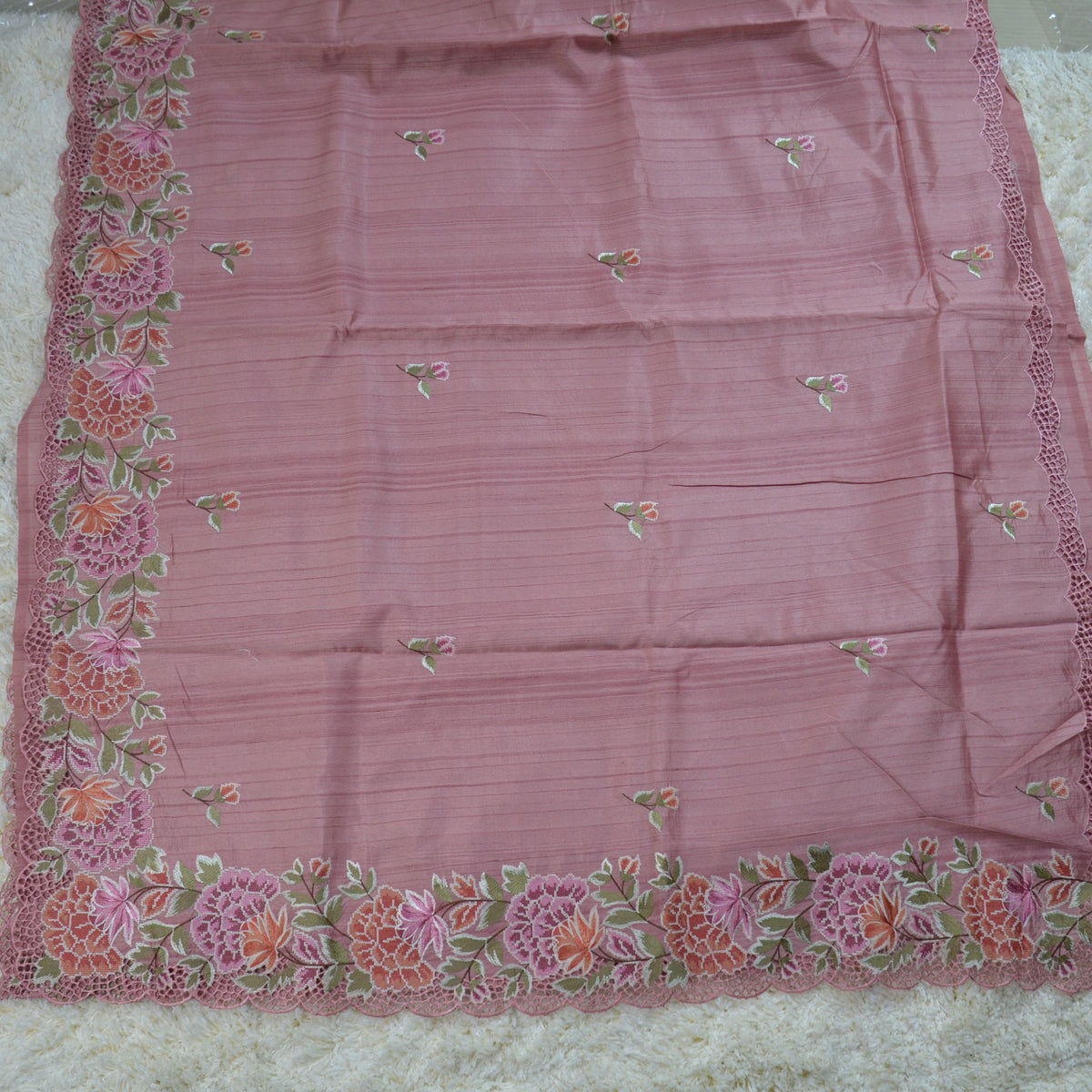 TUSSAR SAREE WITH THREAD EMBROIDERY