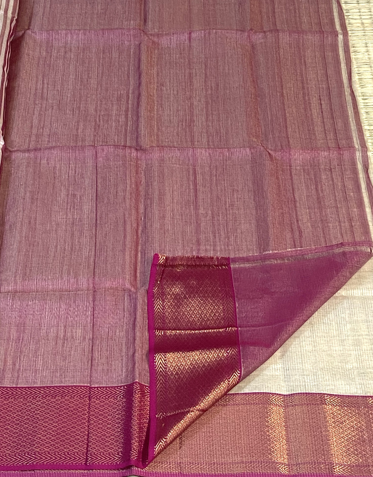 TISSUE MAHESHWARI HANDLOOM SAREE